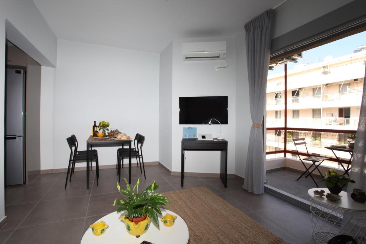 Edem Beach Apartment With Mountain View By Athenian Homes מראה חיצוני תמונה